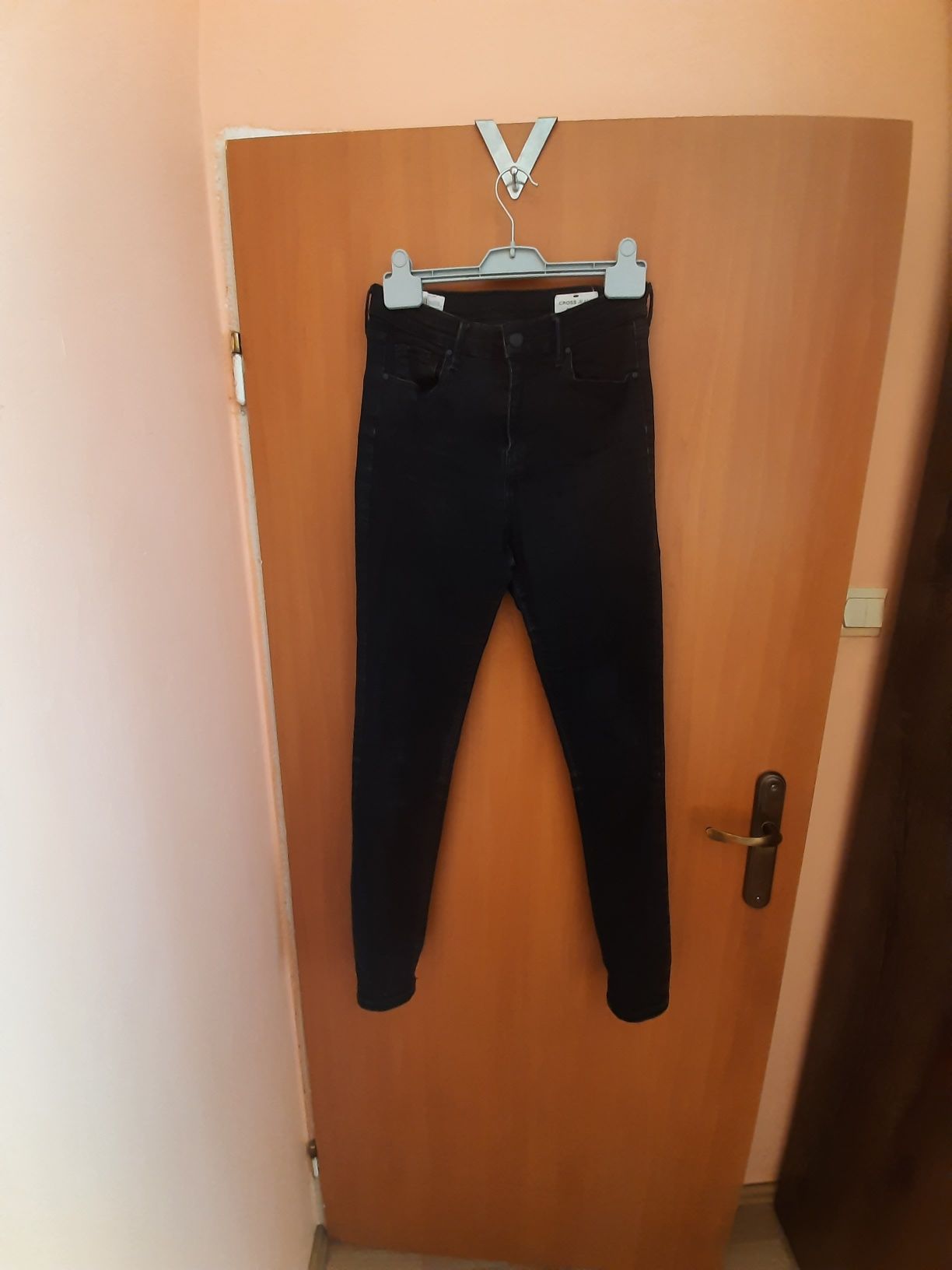 Spodnie cross jeans