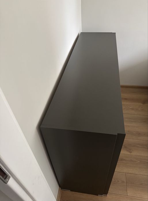 Komoda Black Red White