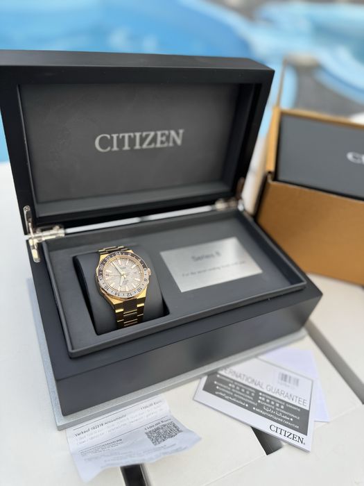 CITIZEN NB6032-53P Series 8 GMT 880