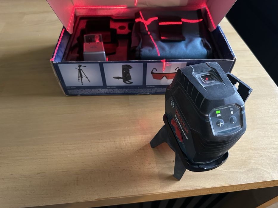 Laser krzyzowy bosch gcl 2-15