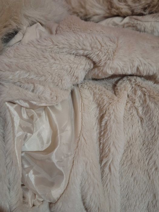 Зимова куртка нова