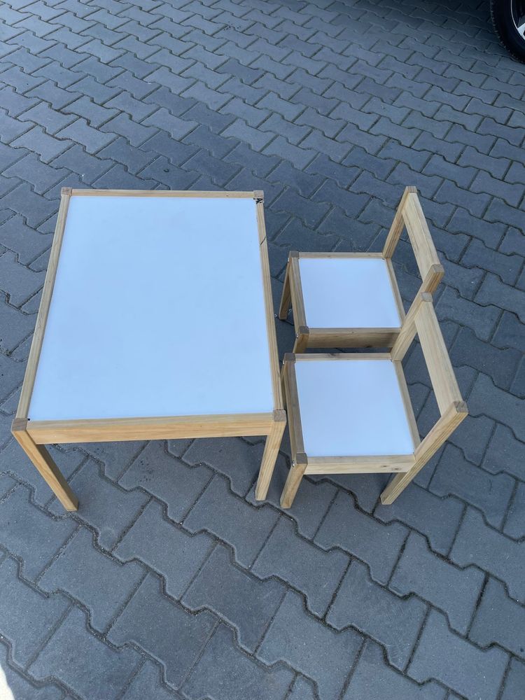Столик з двома кріслами Ikea