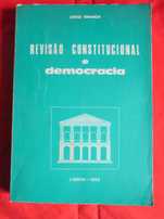 Revisão constitucional e democracia, de Jorge Miranda