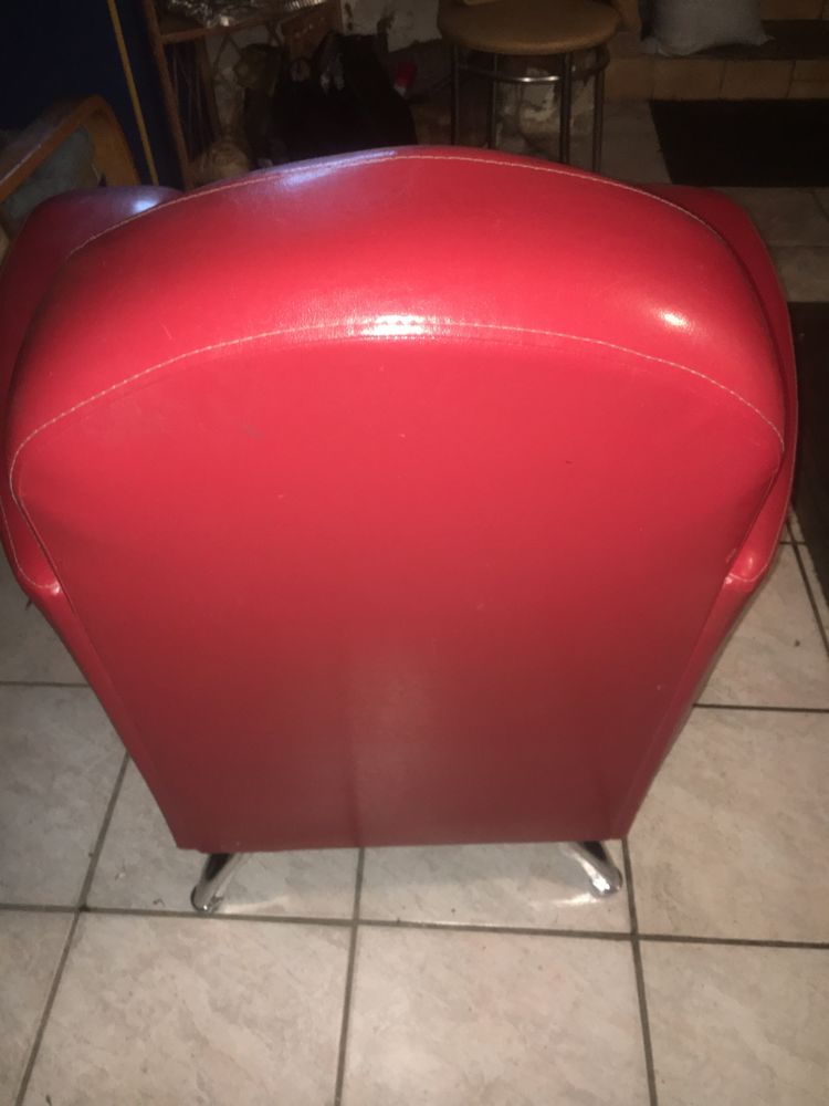 Fotel czerwony ,klasyk Okazja!