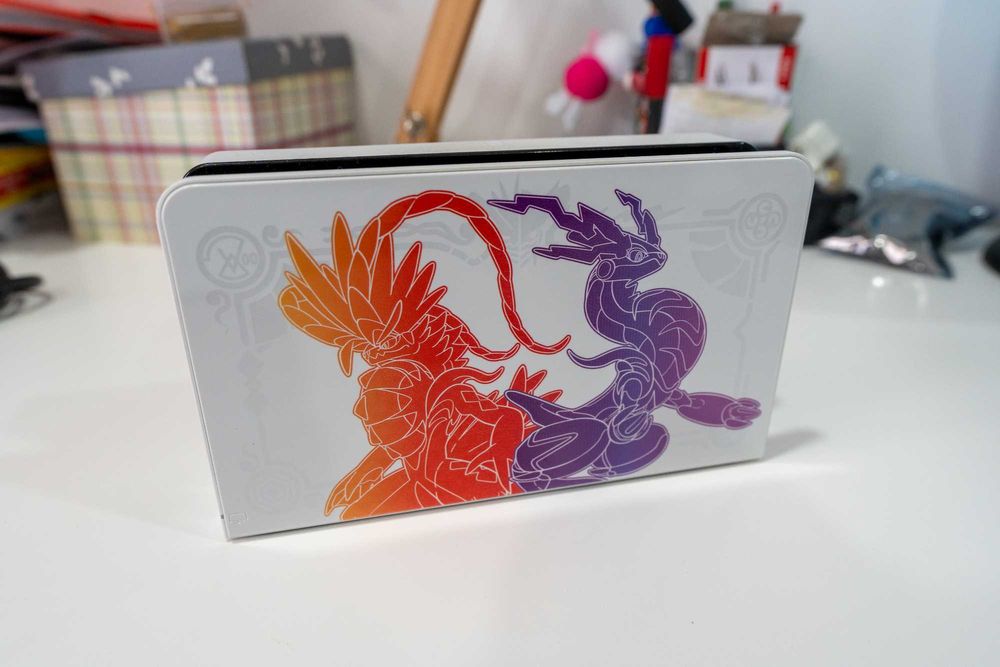 Nintendo Switch OLED Edição Pokémon Scarlet & Violet + Bolsa Tomtoc