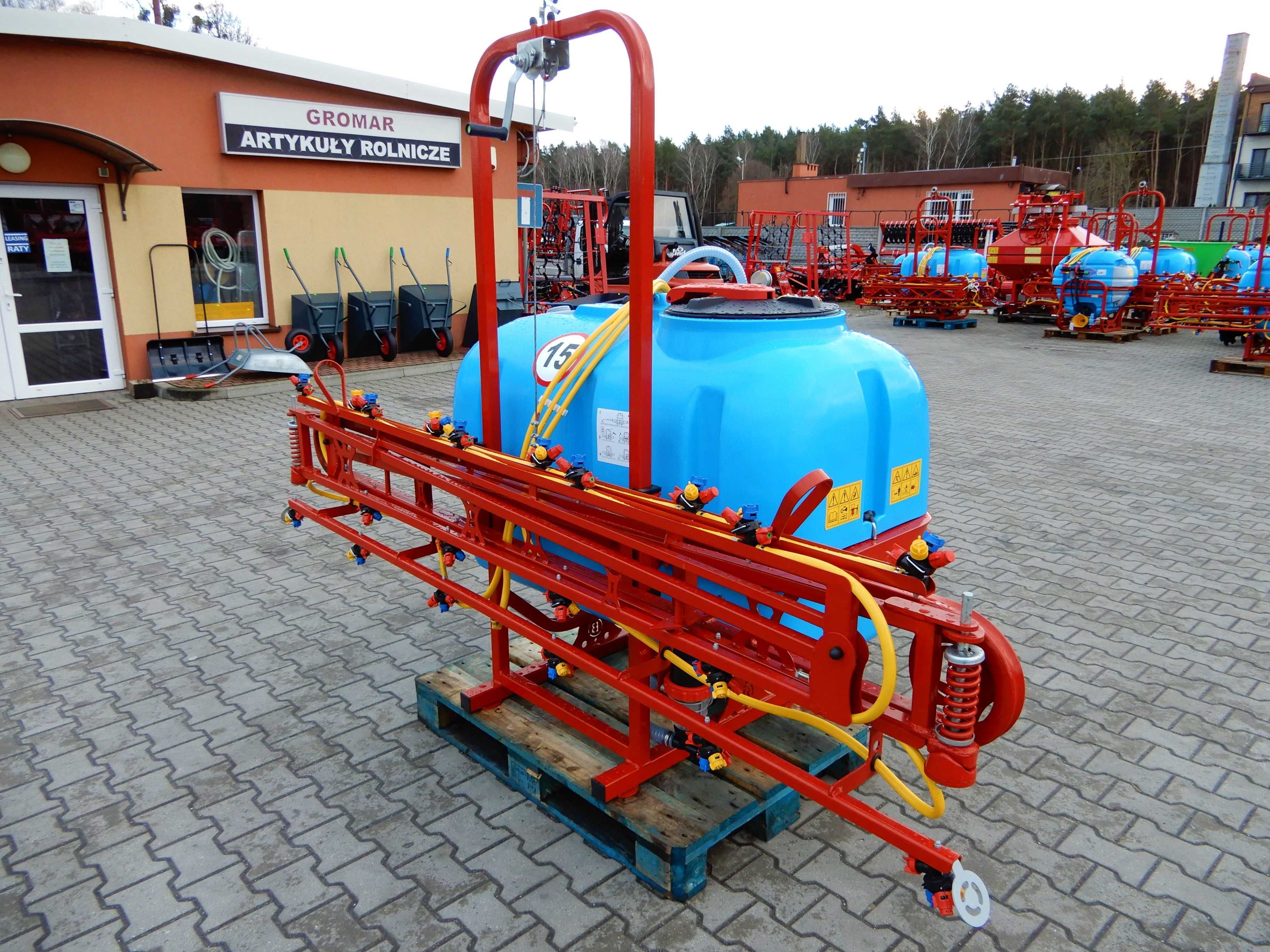 Opryskiwacz polowy Biardzki 600 L 12 m