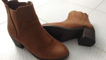 Botins quase novos