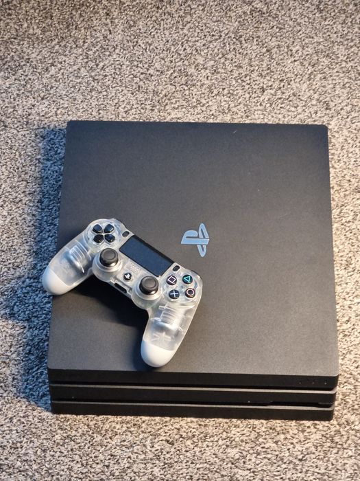 Ps4 pro 1TB CUH-71XX