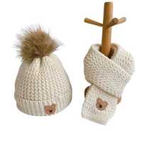 Piękny komplet dziecięcy czapka szalik 2-6 lat jesień zima kolor ECRU
