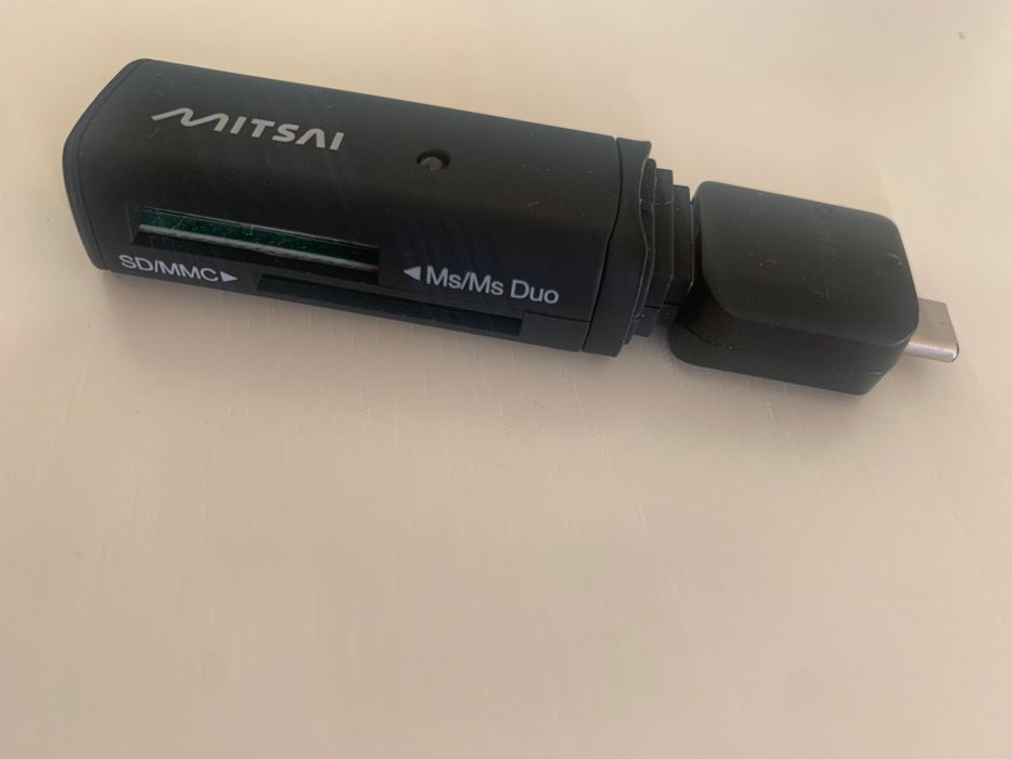 NIKON máquina fotográfica