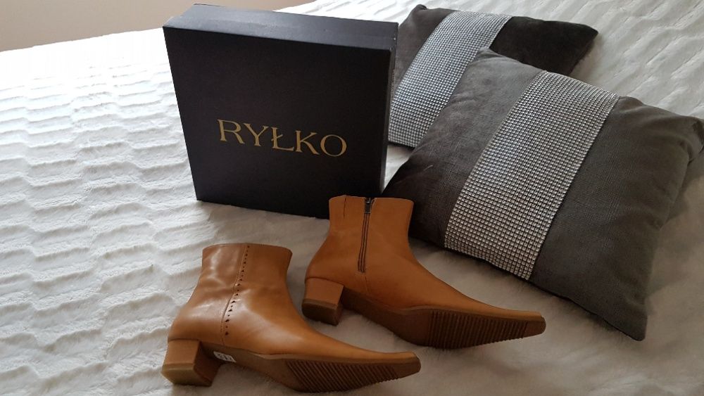 Buty RYŁKO 38,5 .Nowe