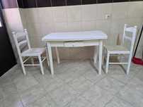 Conjunto mesa e 2 cadeiras