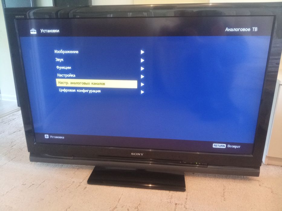 Sony Bravia KDL 46V4000 - стан нового.