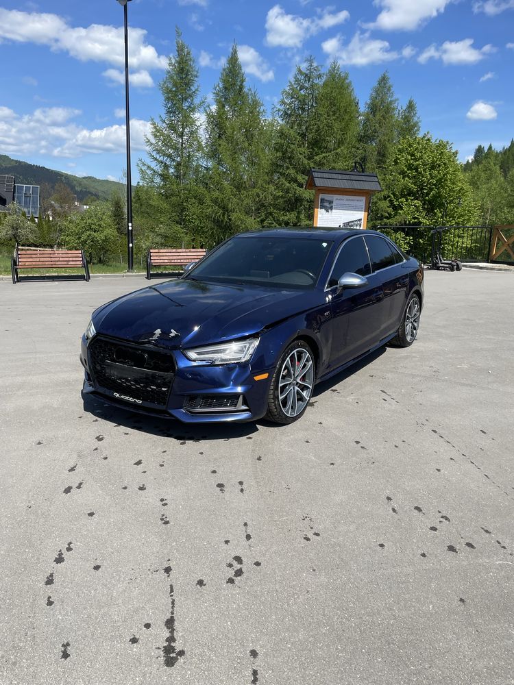 Audi S4 3.0v6 Turbo 2018 Uszkodzone tylko wizualnie.