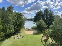 Domek nad jeziorem Głuszyńskim w pierwszej linii brzegowej