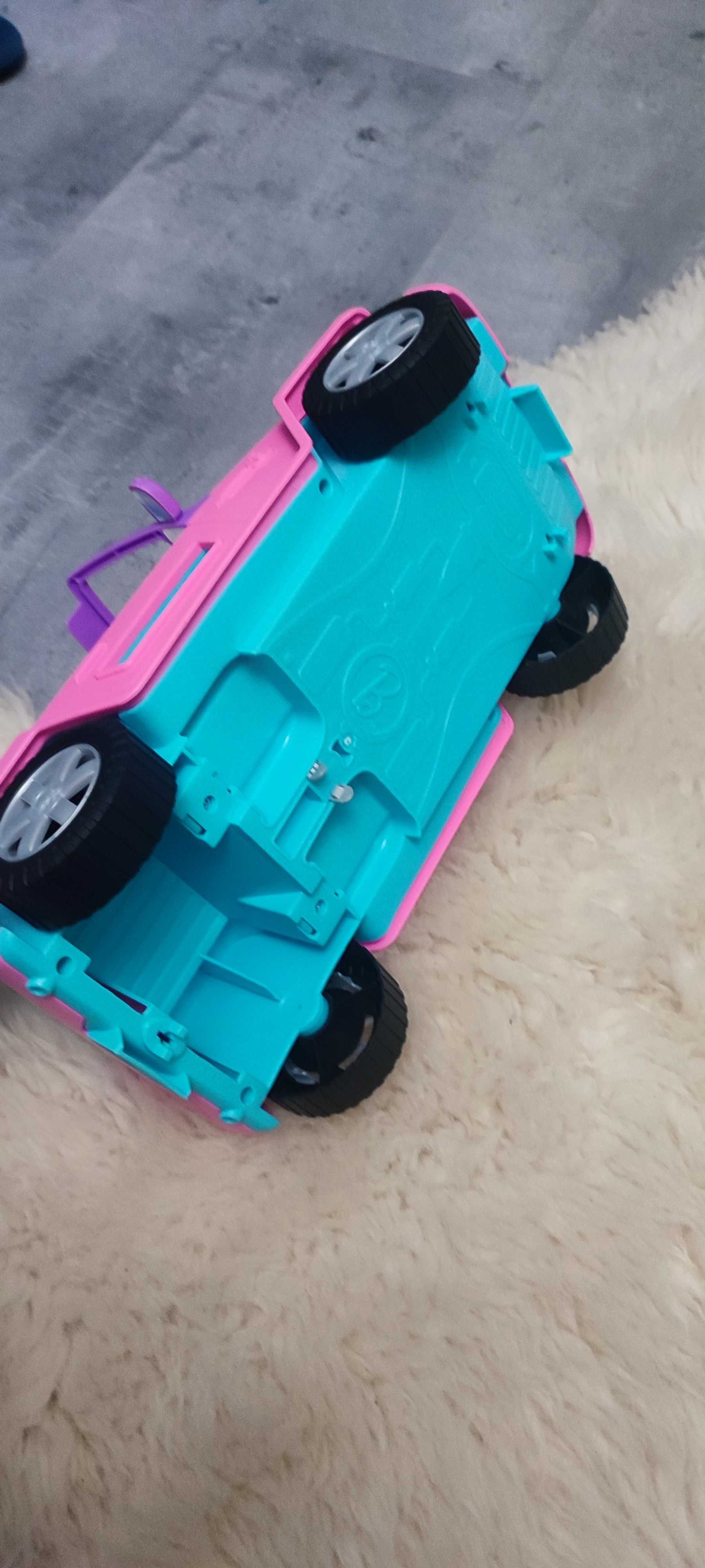 Fajny samochód Barbie