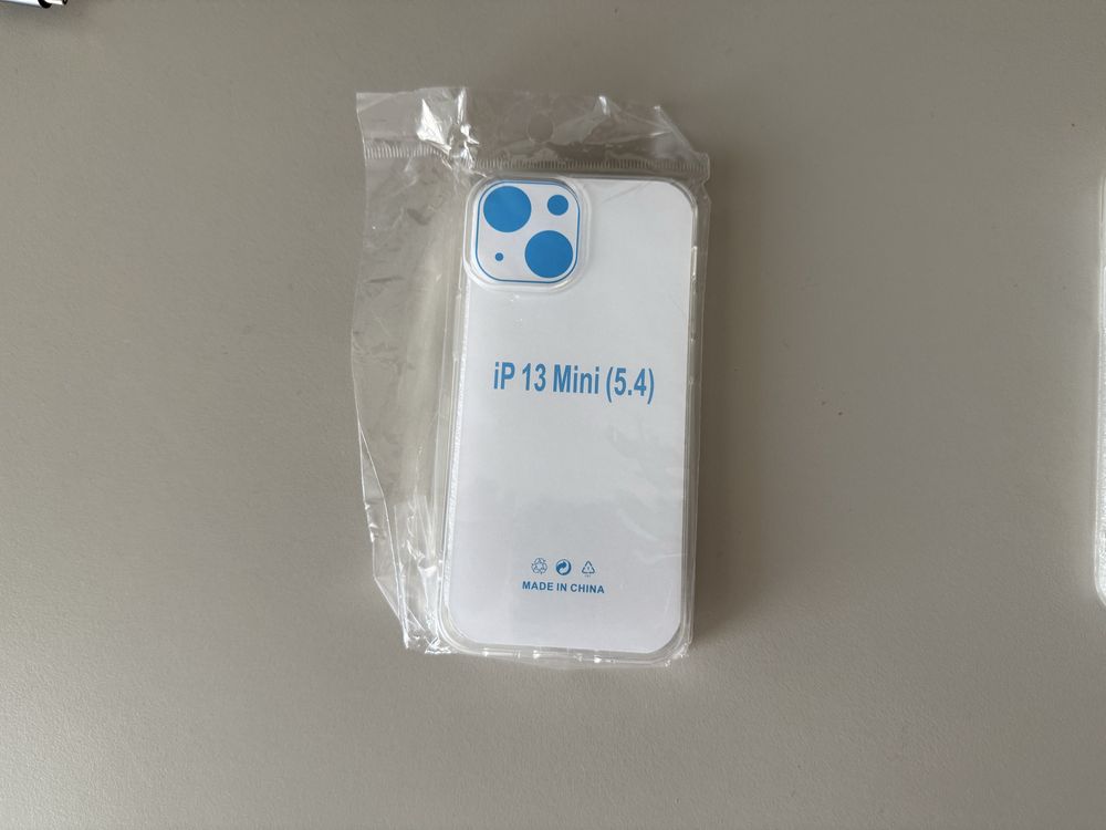 NOWY soft case etui na iPhone 13 mini