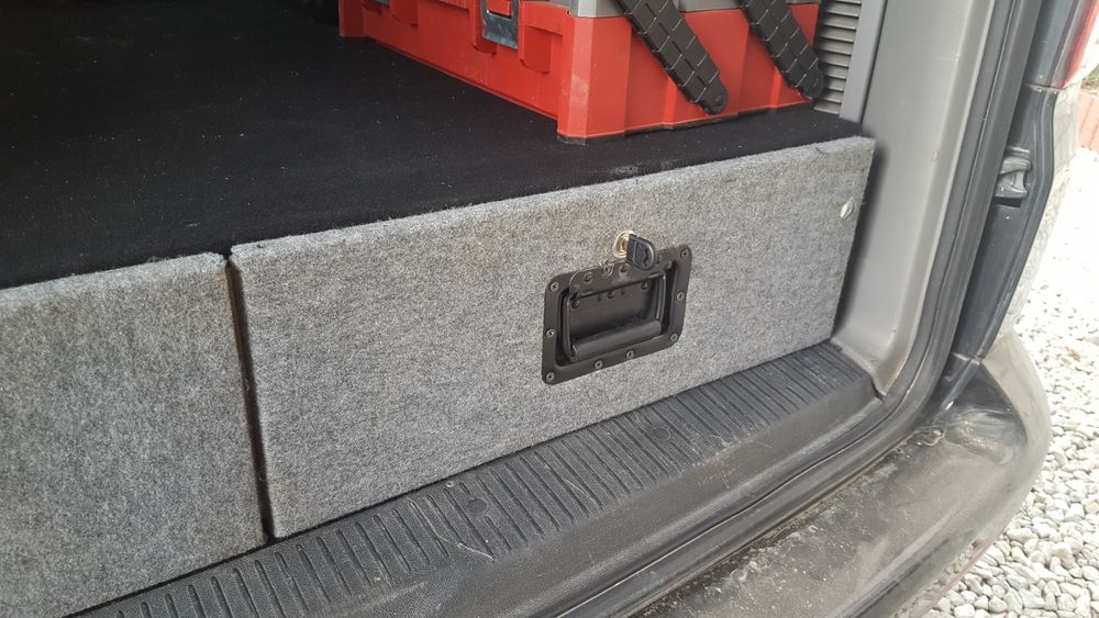 Zabudowa serwisowa szuflady vw t5