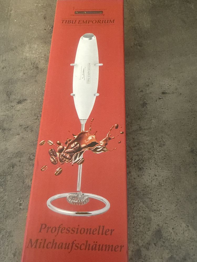 Ręczny spieniacz do mleka z podstawką mini spieniacz na baterie
