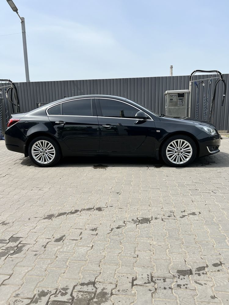 Opel Insignia офіціал