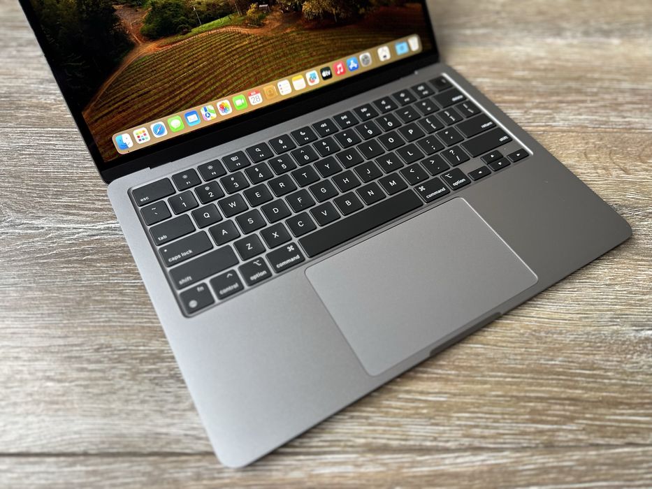 MacBook Air M2 ssd 250gb 8gb - акумулятор 7 цикли