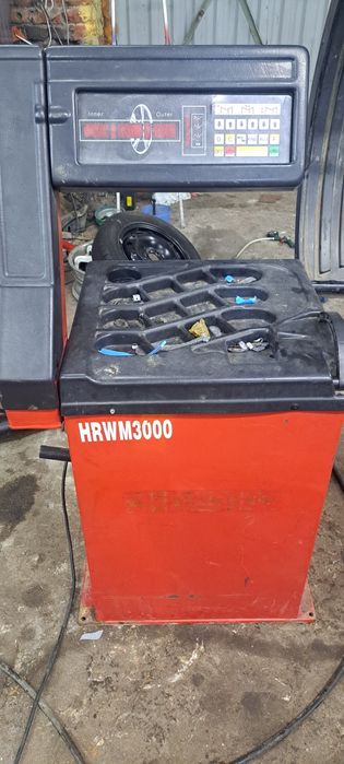 Wyważarka do kół Holzinger hrwm3000