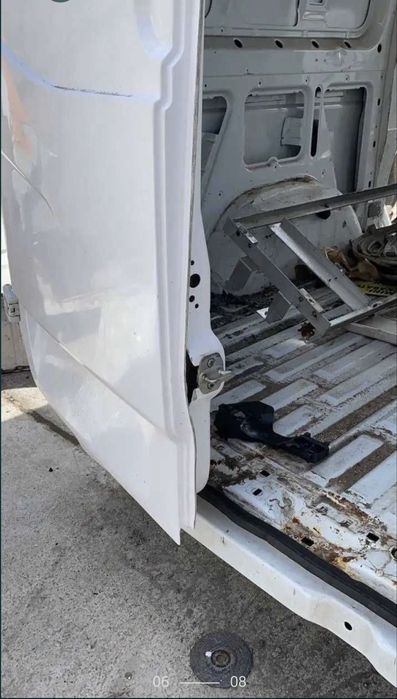 Високі Задні двері Крафтер, Спрінтер