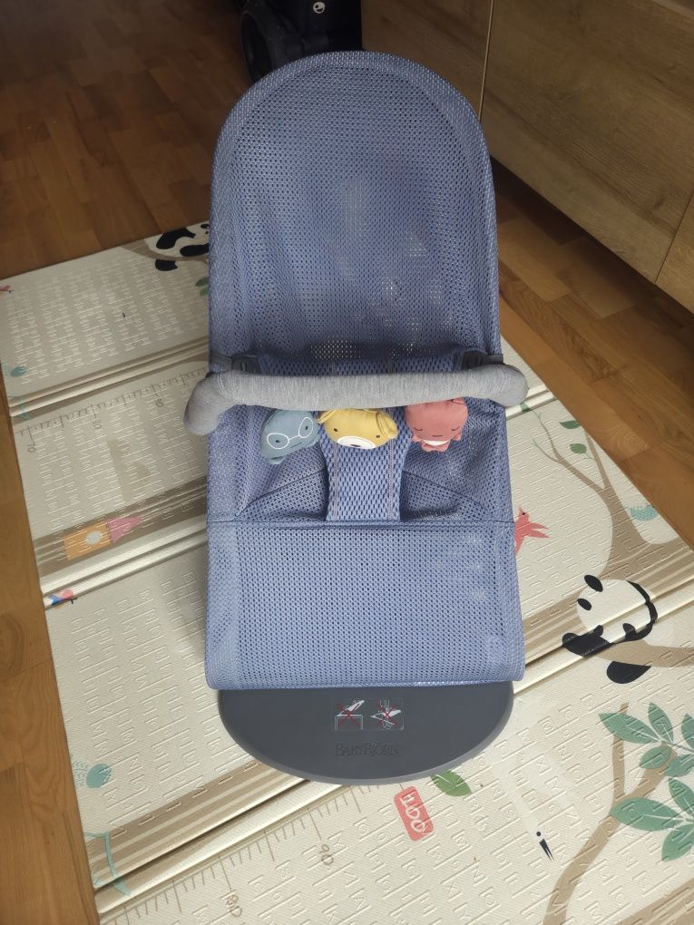 Leżaczek BabyBjorn