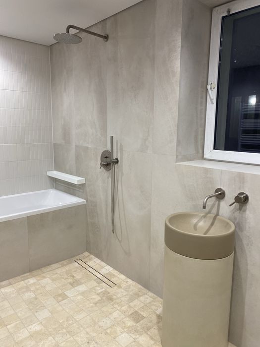 Плиточник, Професійне укладання плитки