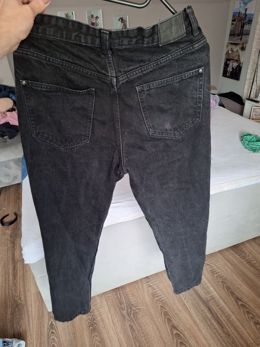 Czarne jeansy sinsay m mom fit stan bdb-