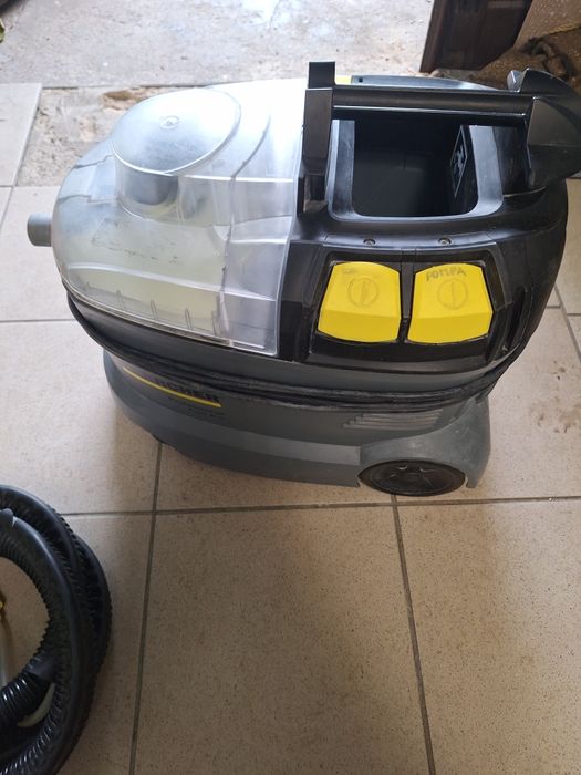 Odkurzacz piorący karcher Puzzi 8/1
