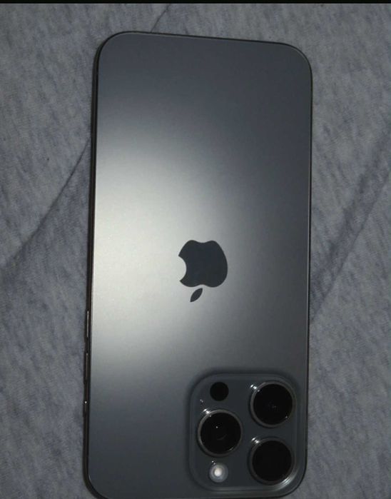 iPhone 15 pro max 512gb