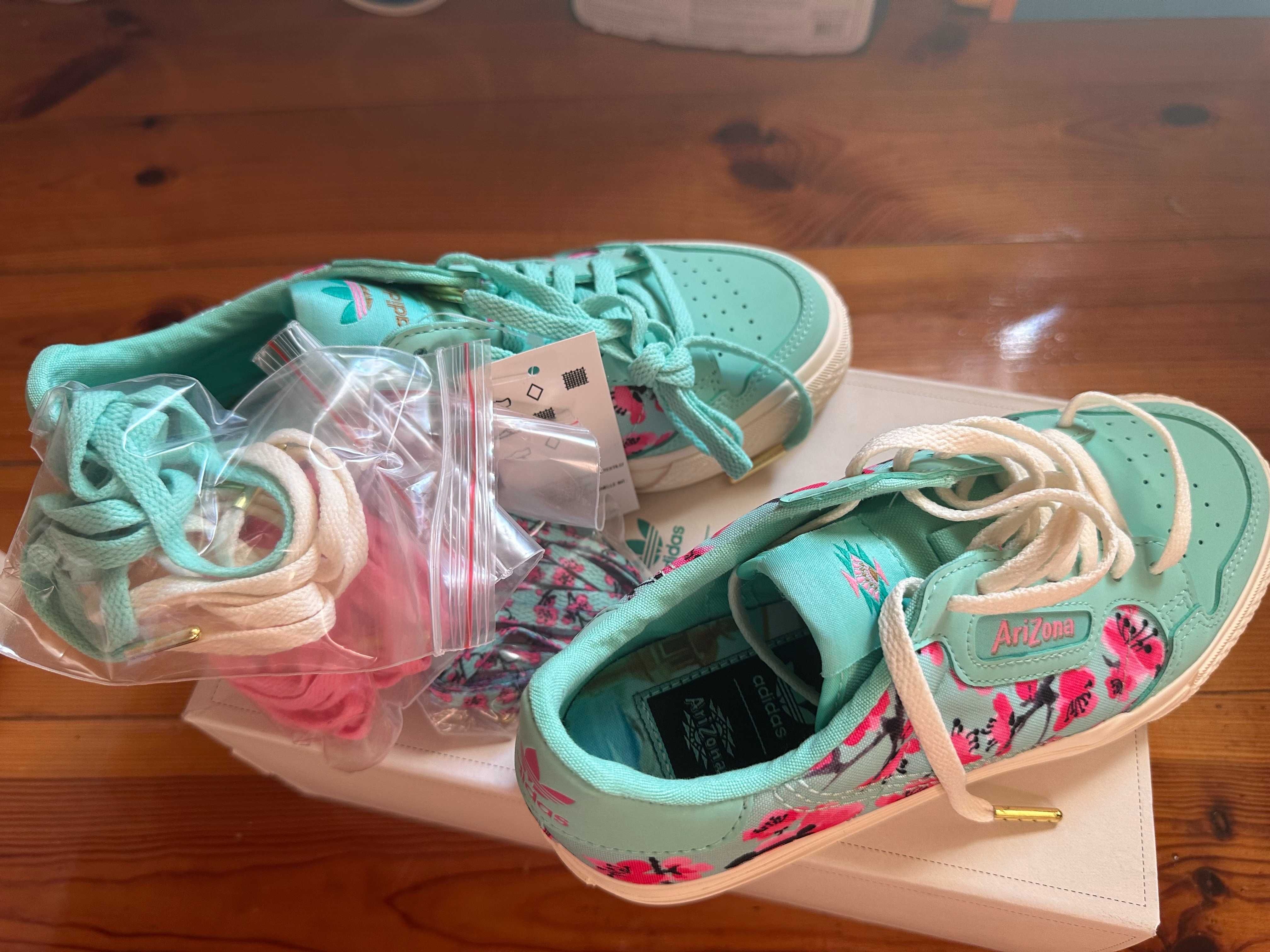 Unikatowe buty damskie Adidas x AriZona - rozmiar EU 36 i 2/3 (US 4.5)