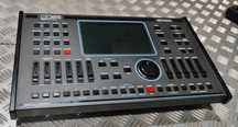 Ketron SD90 igual a novo