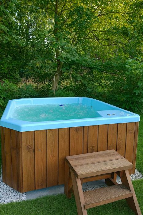 Jacuzzi całoroczne 5 os basen balia masaż pokrywa LED sauna transport