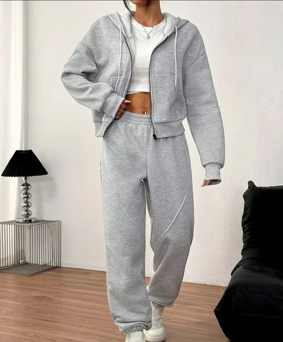 Жіночий осінній костюм в асортименті,розмір 46-56