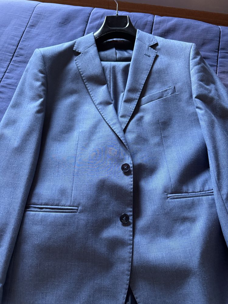 Fatos + Camisas Clássicos