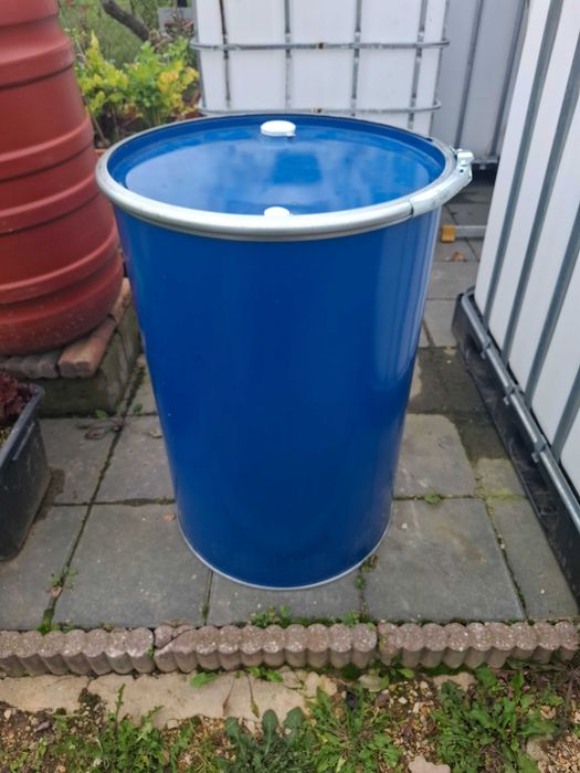 Beczka metalowa 200l Okazja