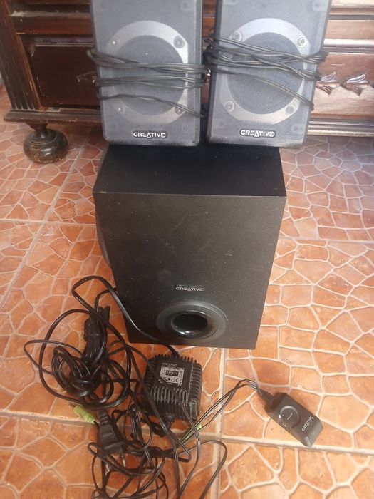 colunas para computador creative