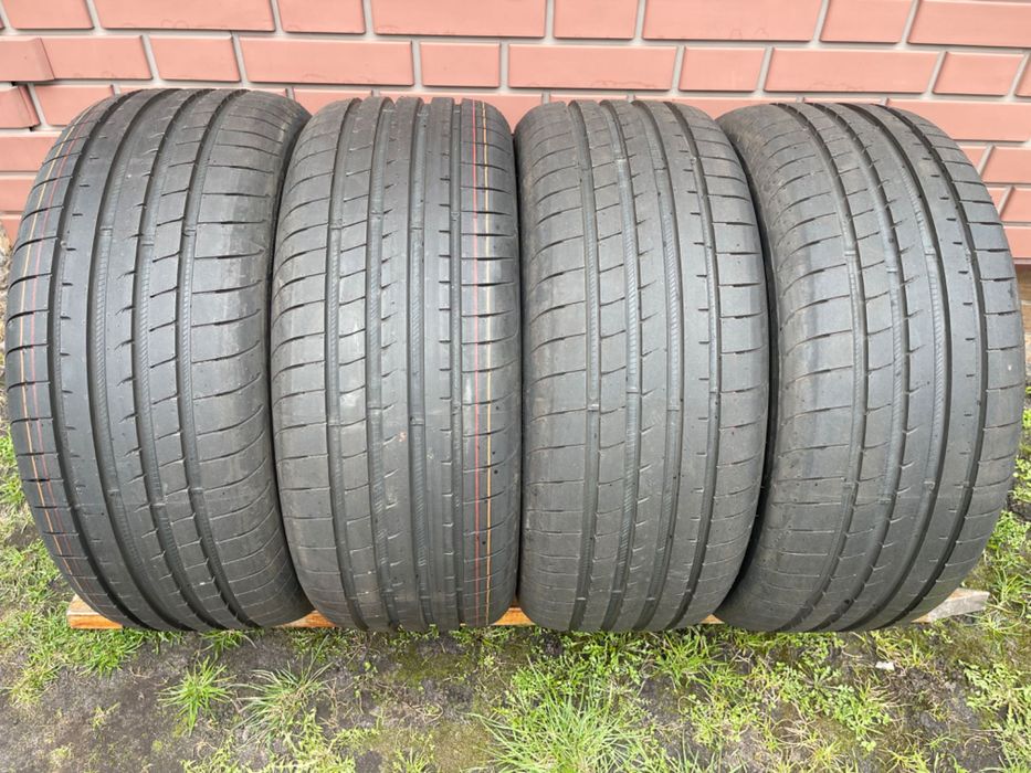 Шини. . 245/45/18