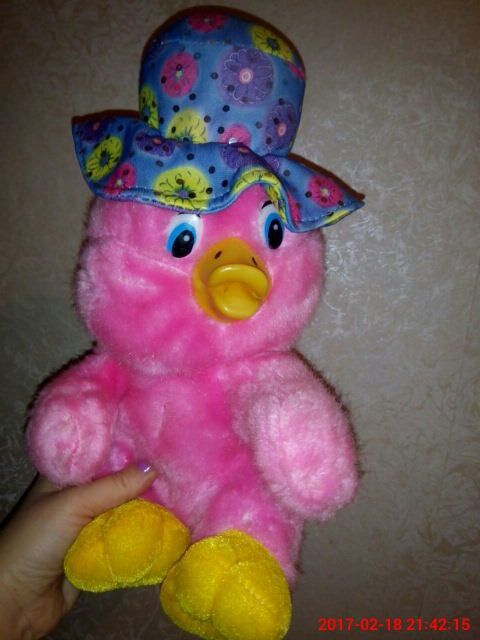 Мягкая красивая  Уточка