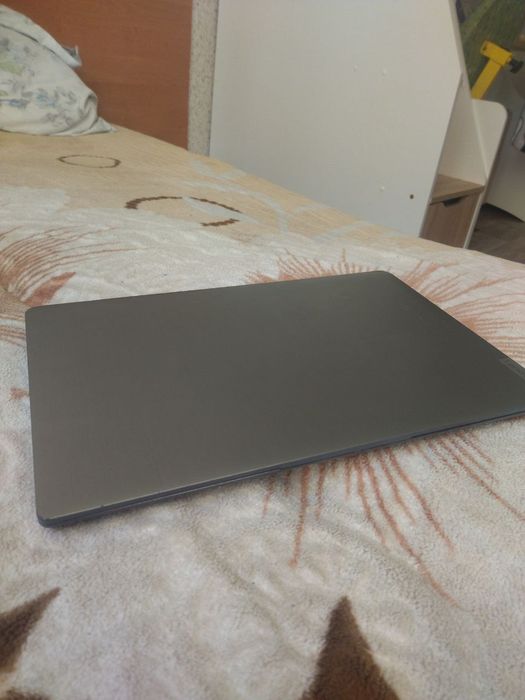 Продам  ноутбук Lenovo ideapad 3 (15")
Стан: не робочий. В