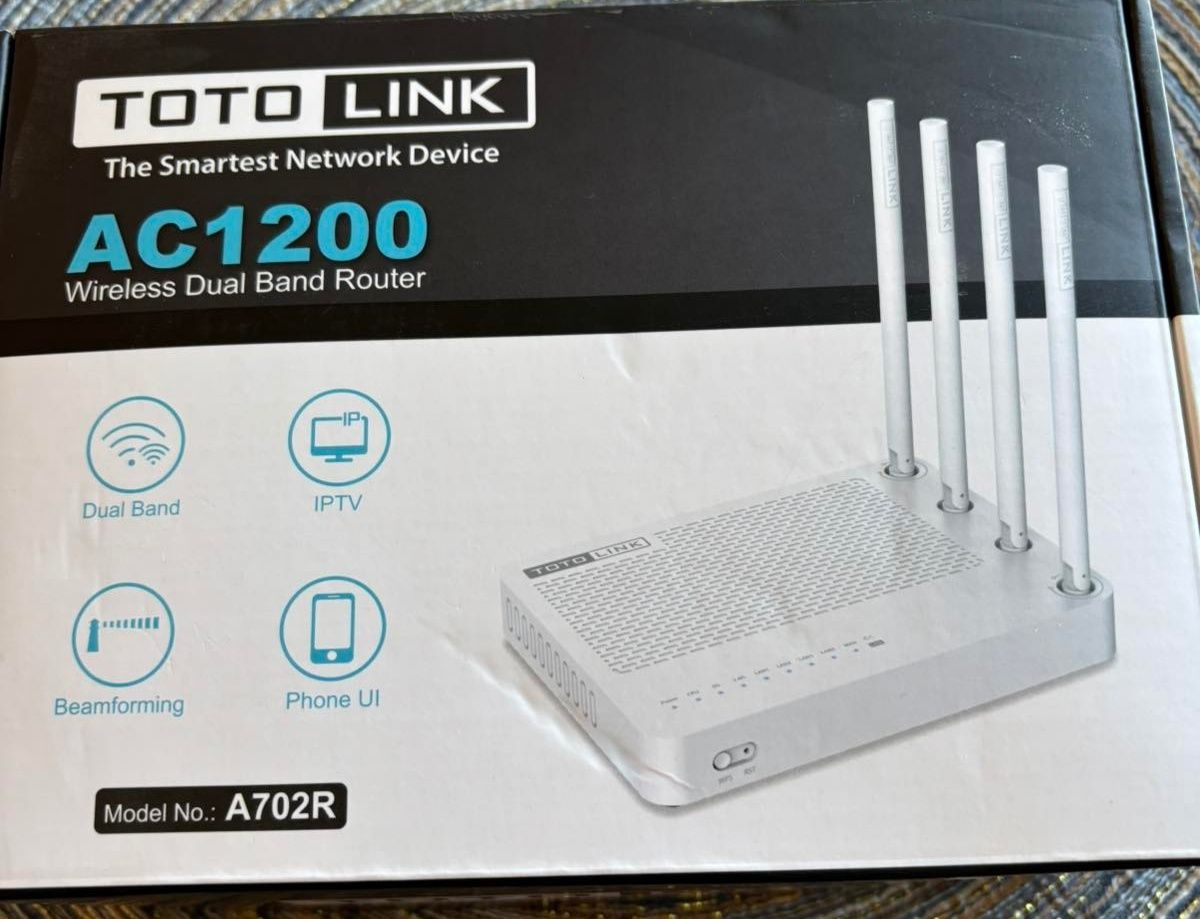 Роутер TOTO LINK A702R (AC1200)