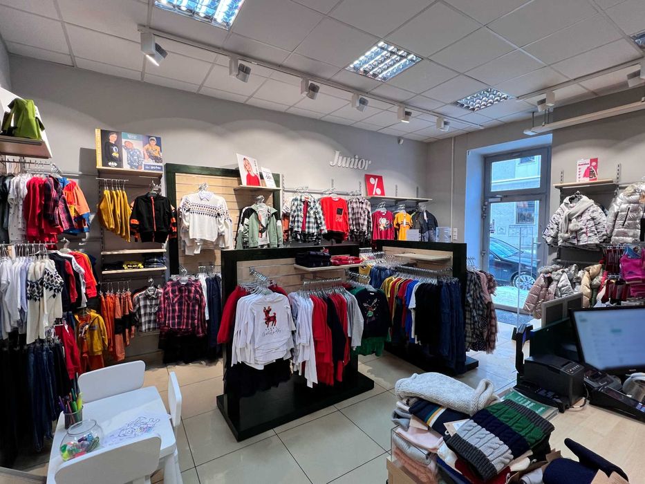 Wynajmę Lokal użytkowy/handlowy przy ul. Piastowskiej 25 w Prudniku