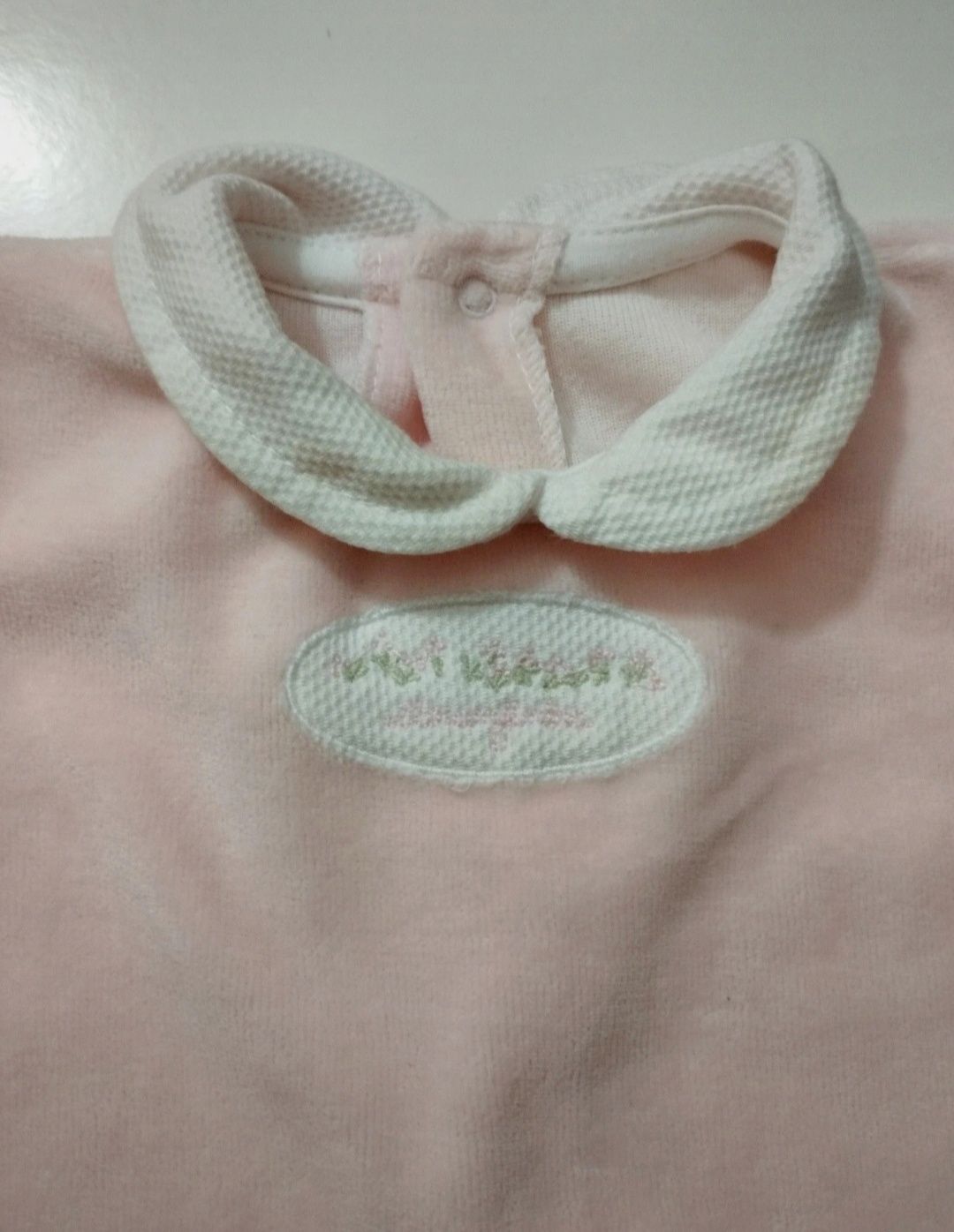 Babygrow rosa novo da Laranjinha