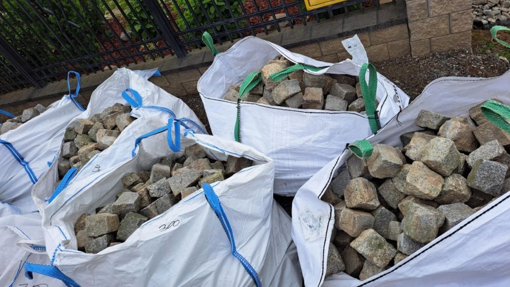 Sprzedam kostka granitową.