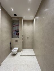 Продам двокімнатну квартиру в новобудові в центрі