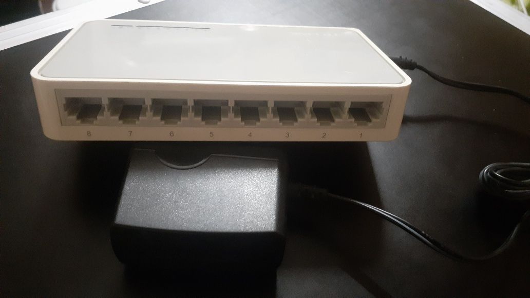 Комутатор TP-LINK TL-SF1008D 8*100Мбіт/с