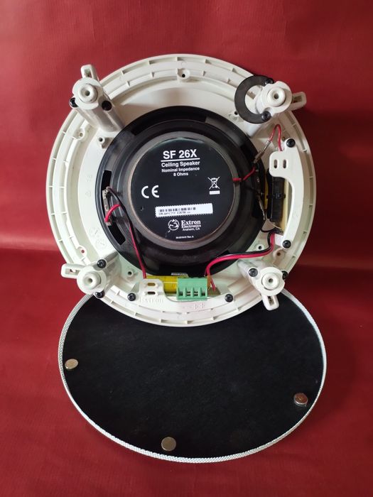 Coluna de som Extron para teto