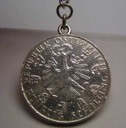 Srebrny brelok z monetą 50 szylingów 1959r. Austria
